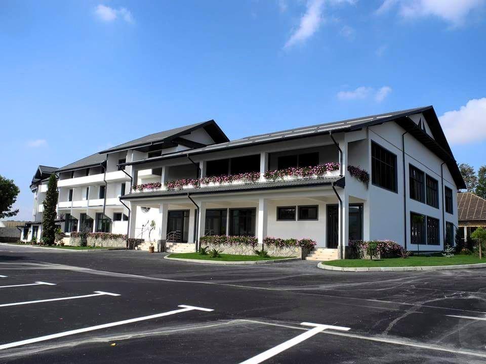 Condor Resort Dulcesti Εξωτερικό φωτογραφία
